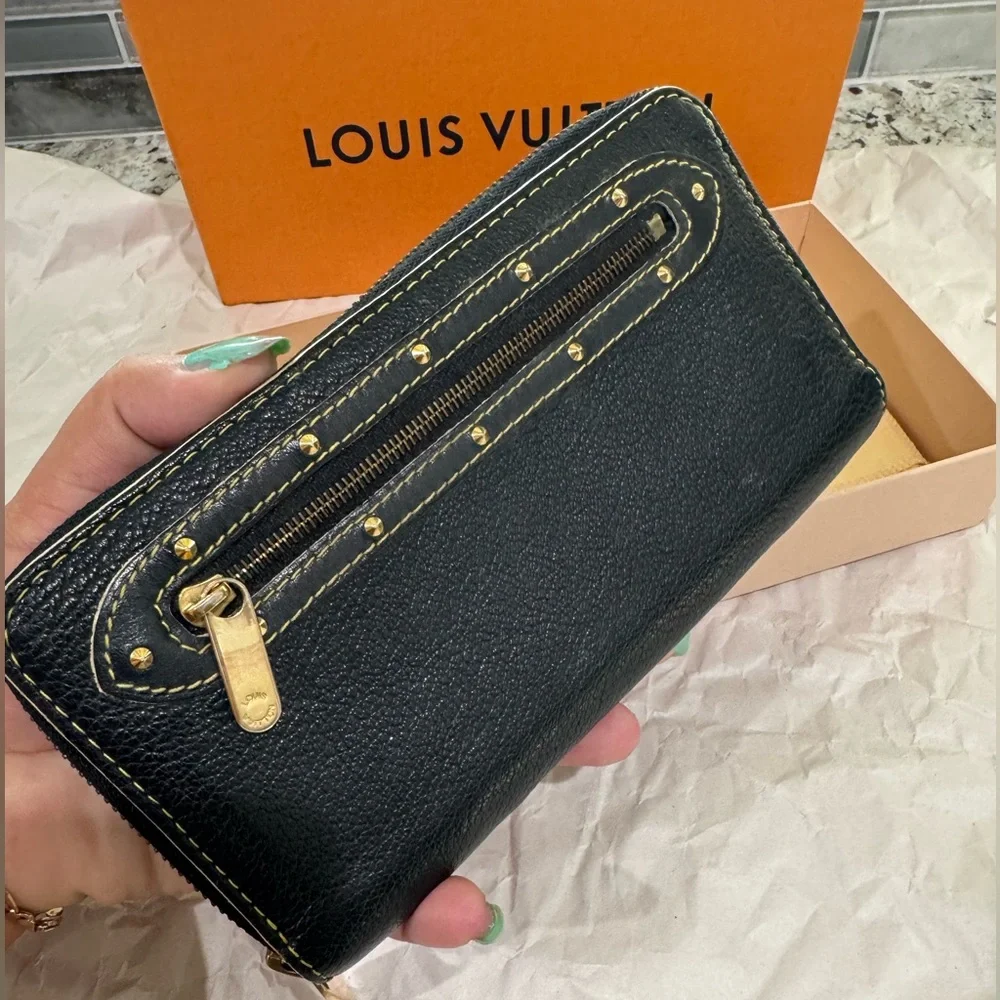 Louis Vuitton Suhali Zippy Wallet w/ box and dustbag